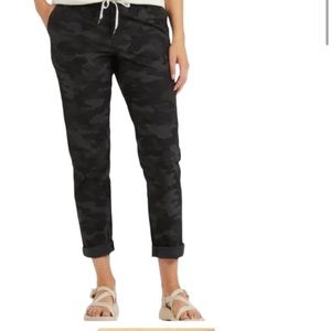 Vuori Ripstop Pants Women’s Size Small Black Camo Ankle